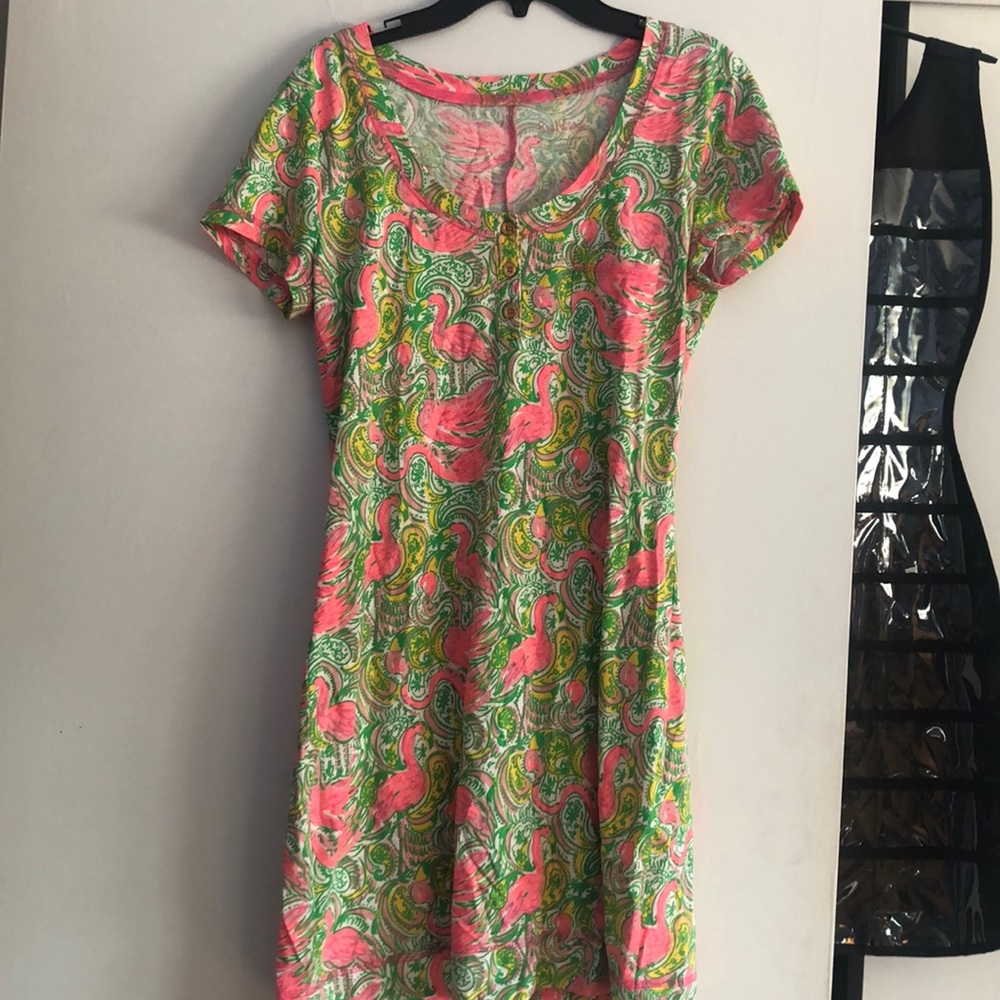 Lilly Pulitzer dress (Size M)